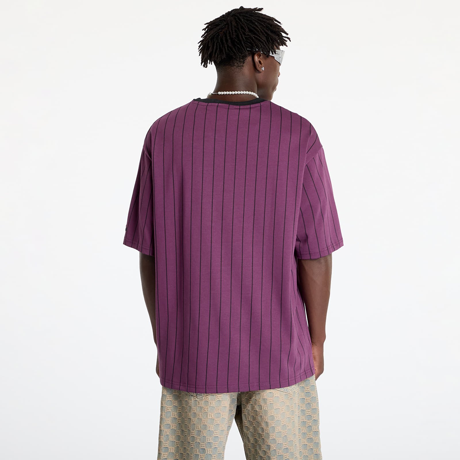 Koszulki New Era Pinstripe Oversized Tee UNISEX Damson/ Black