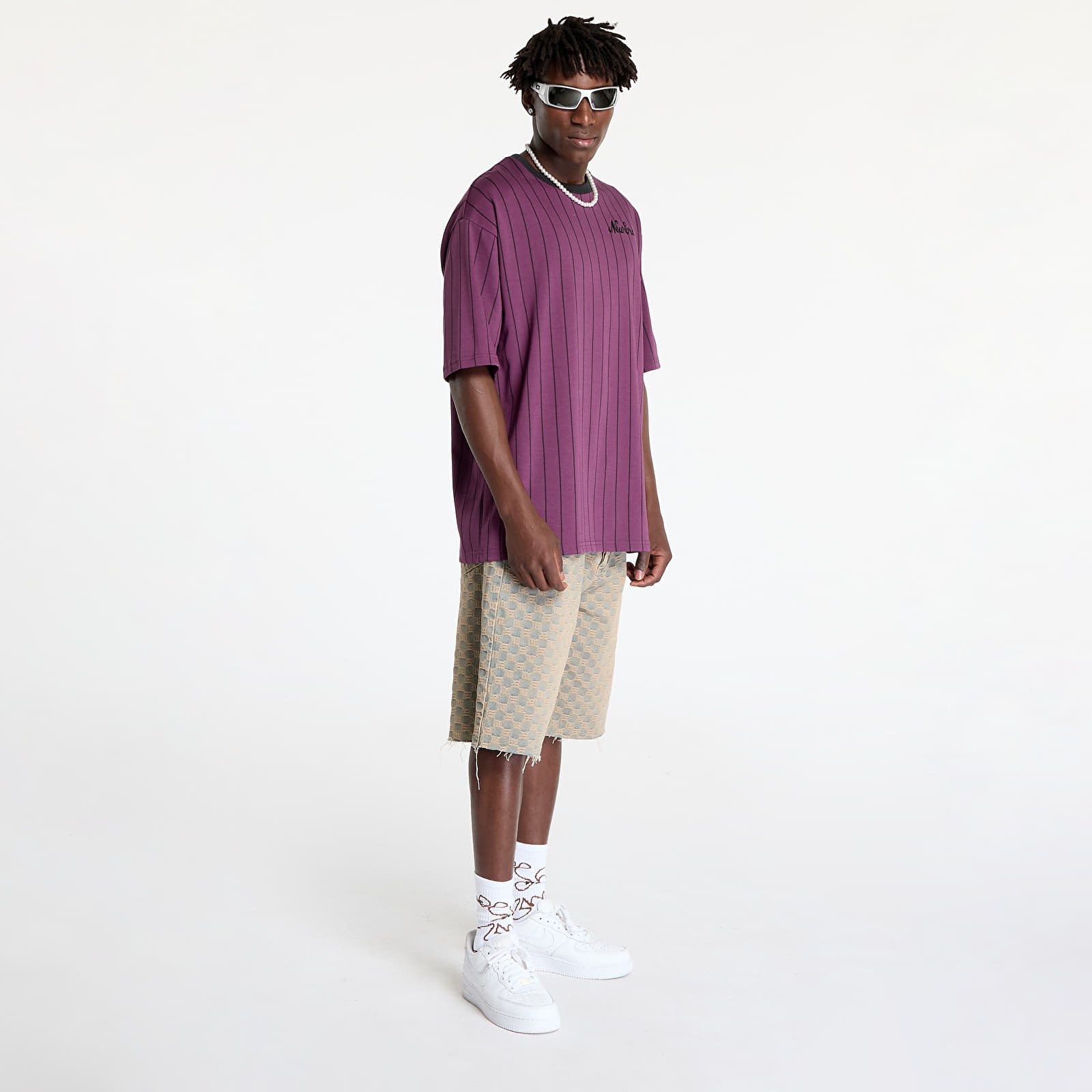 Koszulki New Era Pinstripe Oversized Tee UNISEX Damson/ Black