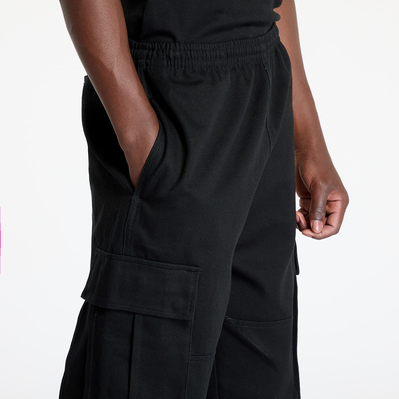 Pantalones New Era Cargo Pant Black/ Bronze