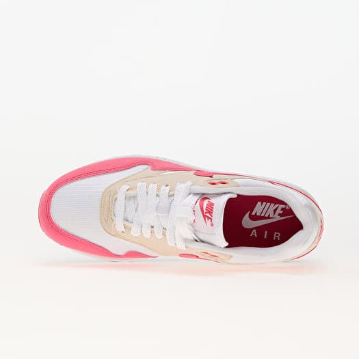 White and pink nike sneakers cheap
