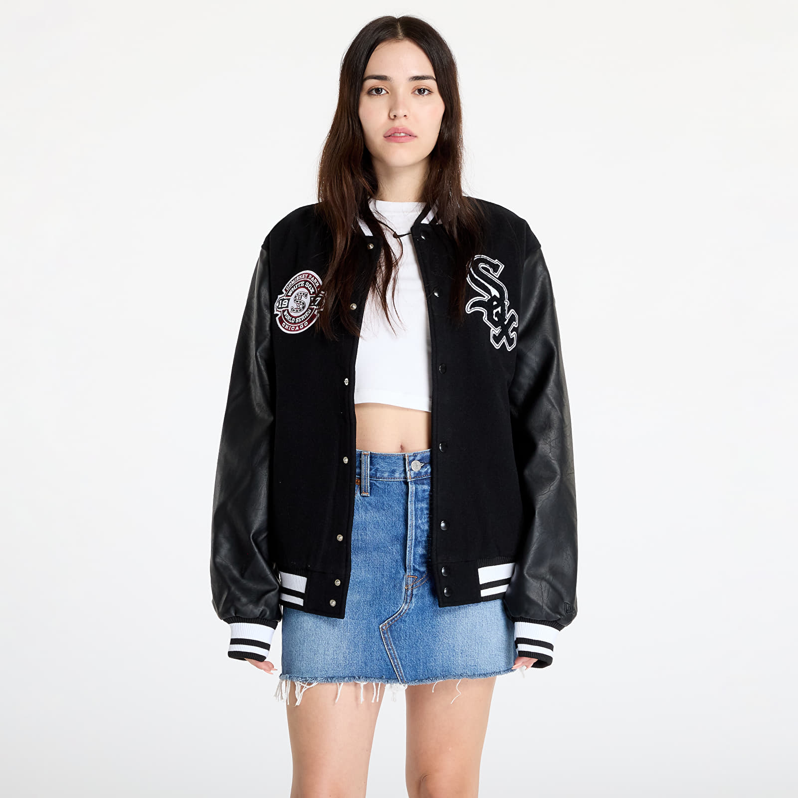 Men's bomber jackets New Era Chicago White Sox MLB Patch Varsity Jacket UNISEX Black/ Black
