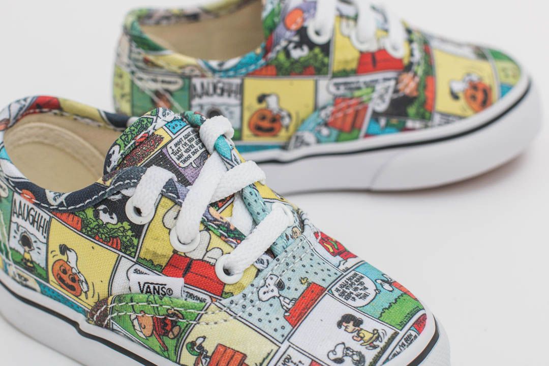 Kids sneakers and shoes Vans x Peanuts Authentic Comics Black True White Footshop