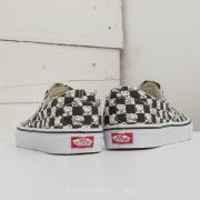 Vans snoopy clearance checkerboard