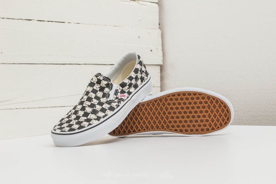 Snoopy top checkered vans