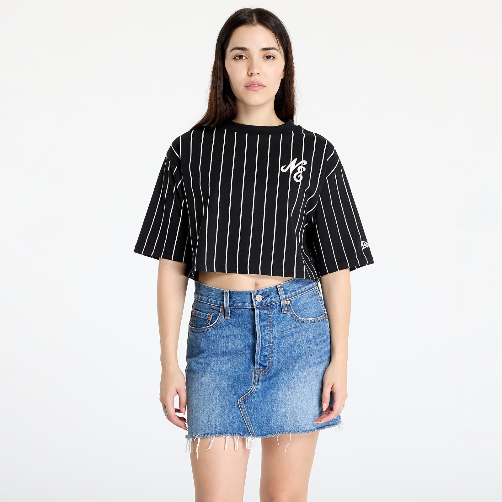 T-shirt New Era Pinstripe Crop Tee Black/ Off White L