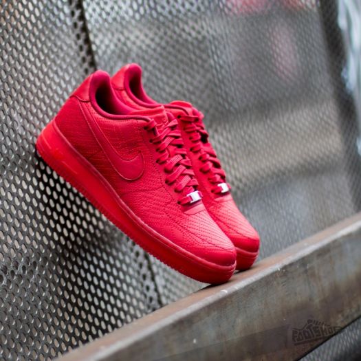 Nike air force 1 07 qs women's top