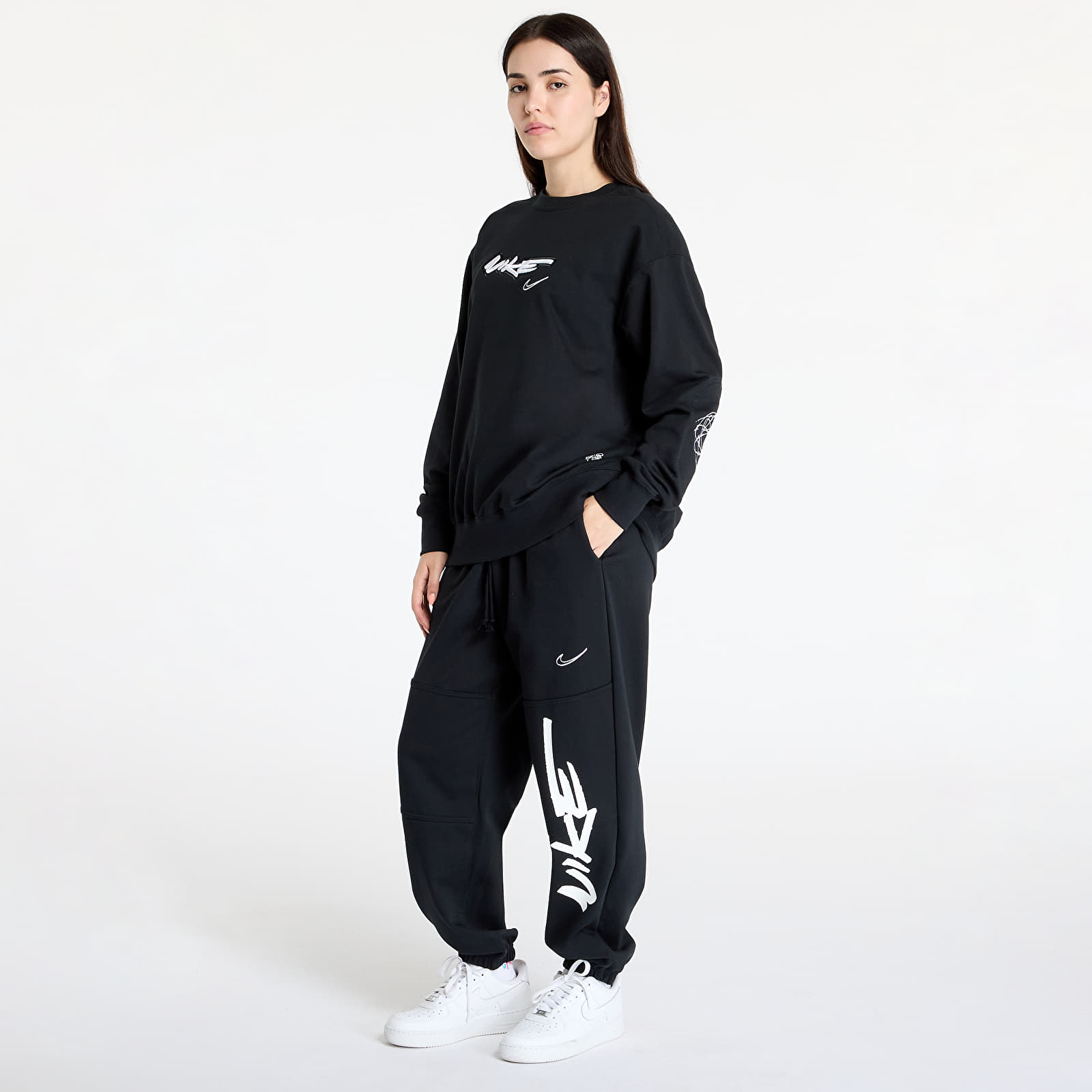 Women's sweatpants Nike Sportswear Women's Breaking Fleece Pant x Futura Black