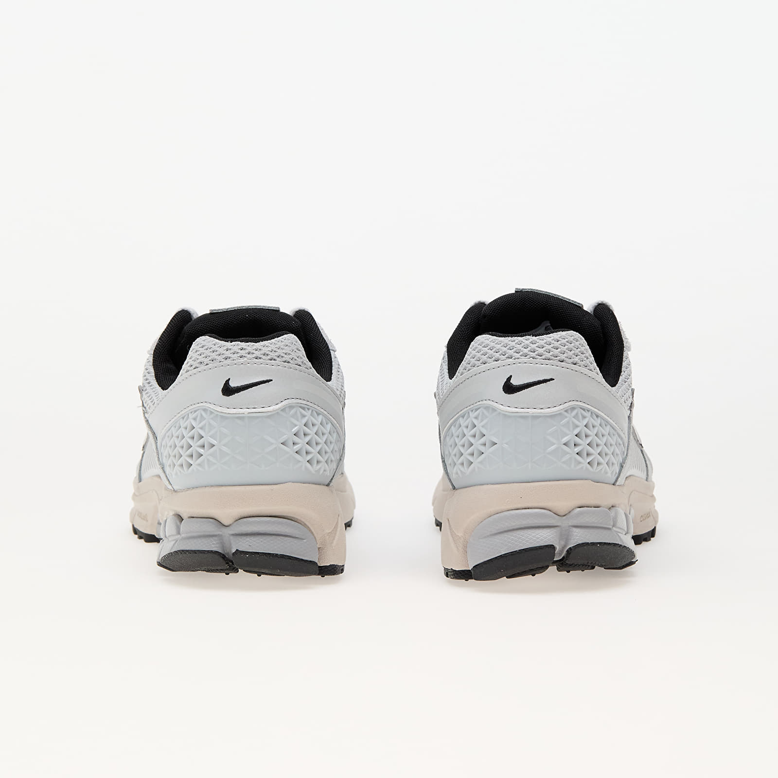 Women's shoes Nike W Zoom Vomero 5 Pure Platinum/ Chrome-Lt Orewood Brn