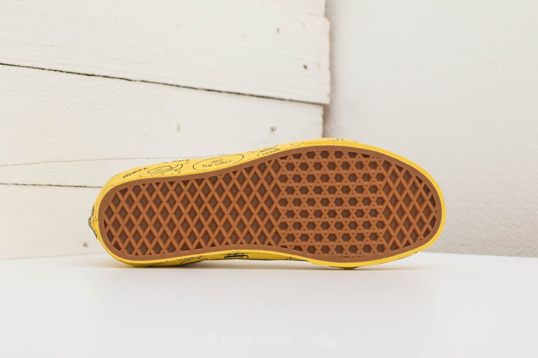 Vans store peanuts maize