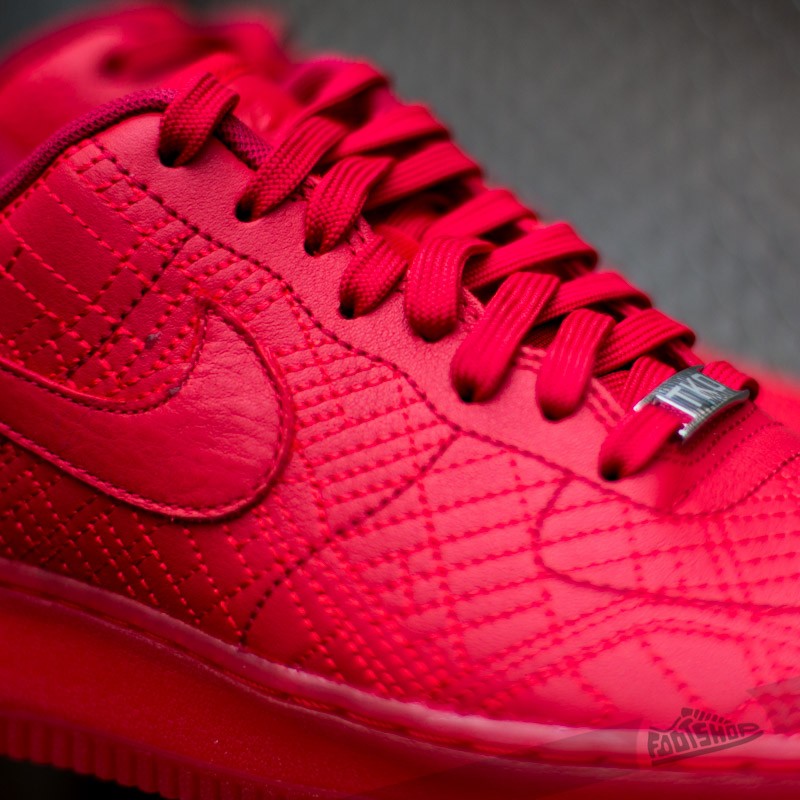Dámské tenisky a boty Nike WMNS Air Force 1 ´07 FW QS University Red