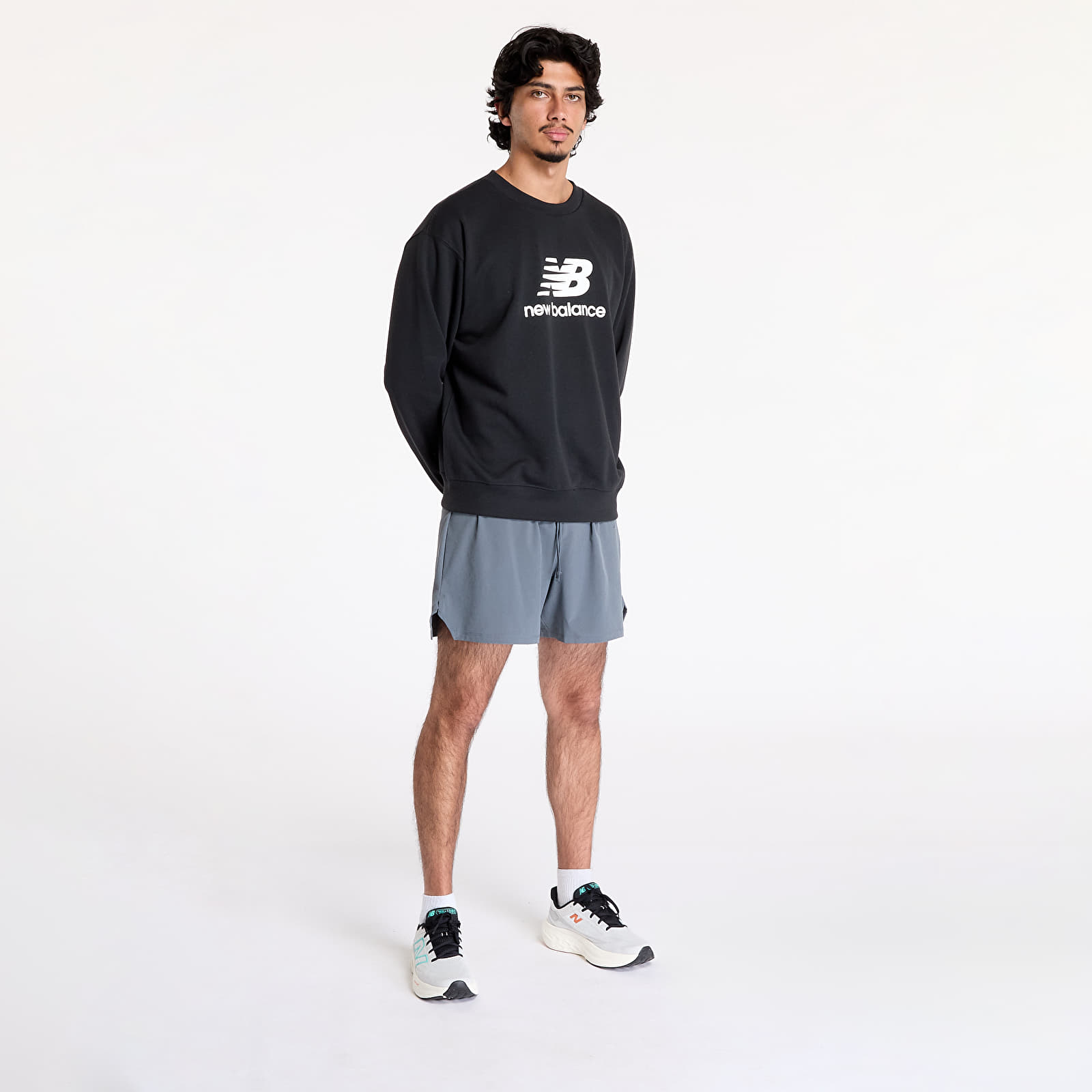 Hoodies and sweatshirts  New Balance Sport Essentials French Terry Logo Crew Sweatshirt Black