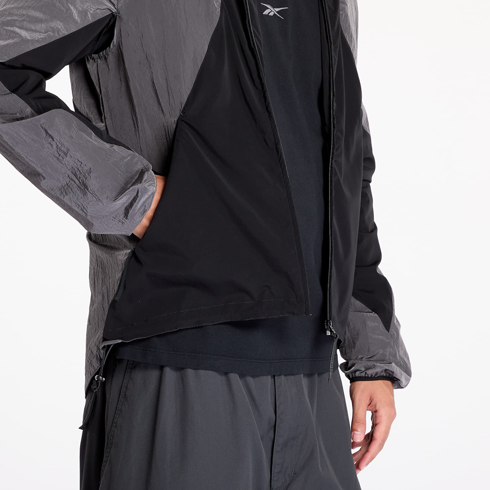 Jakne Reebok Running Hooded Jacket Black/ Misty Grey
