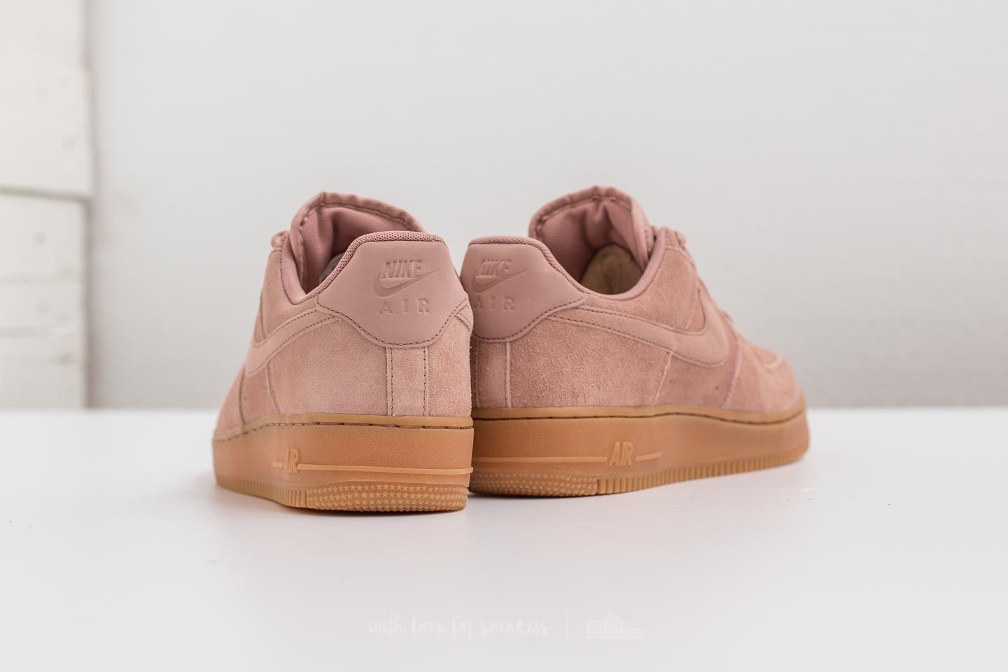 Nike air force 1 07 lv8 suede moon particle cheap