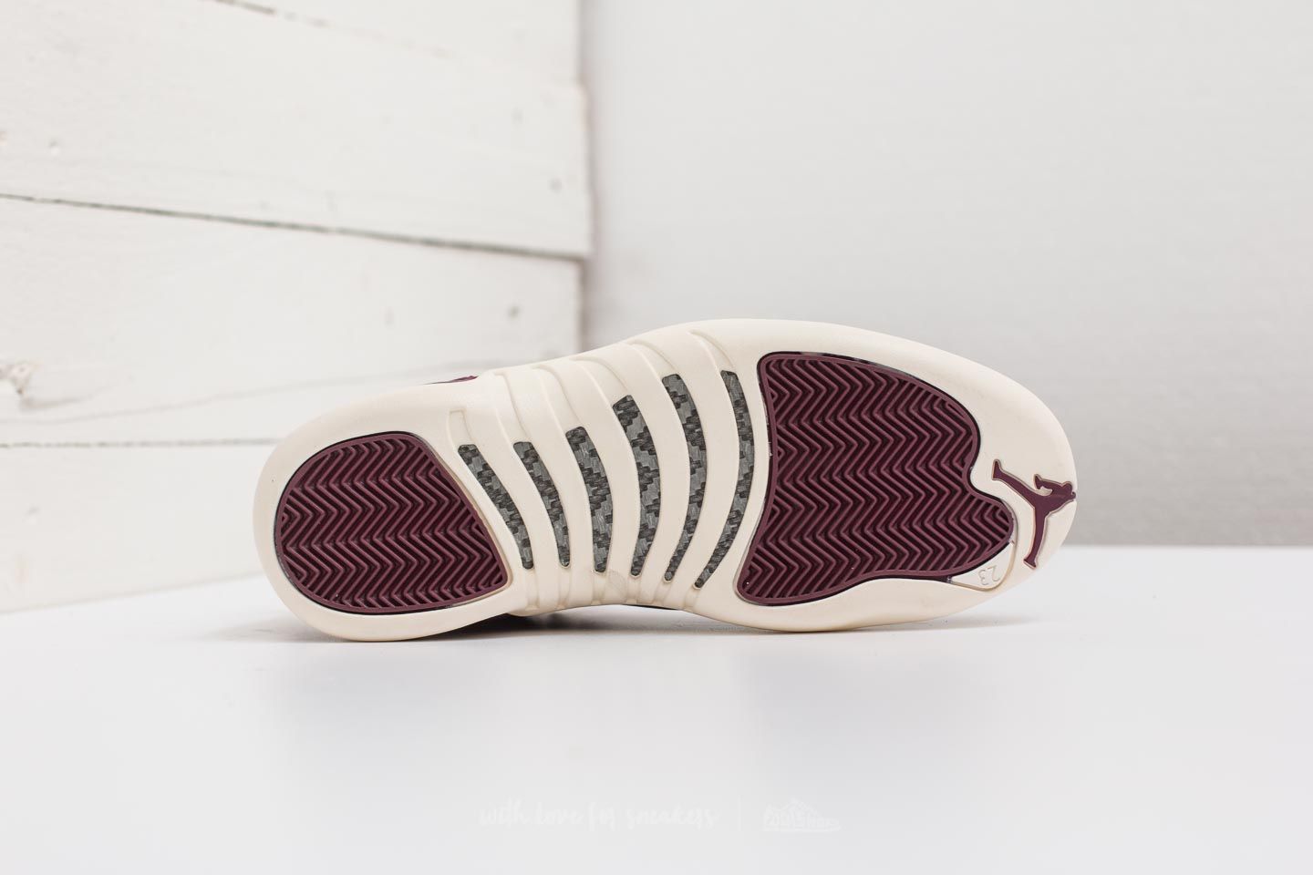 Aj 12 bordeaux hotsell