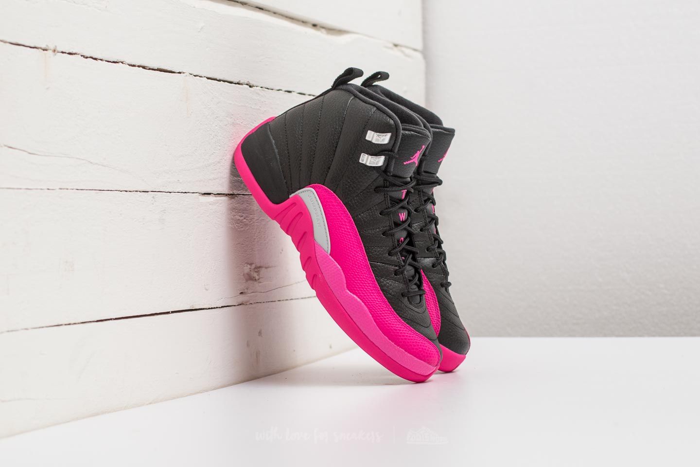 Női cipők Air Jordan 12 Retro GG Black/ Deadly Pink