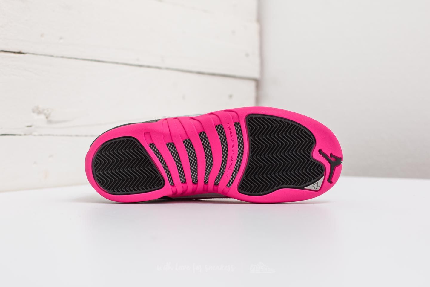 12s pink and black hotsell