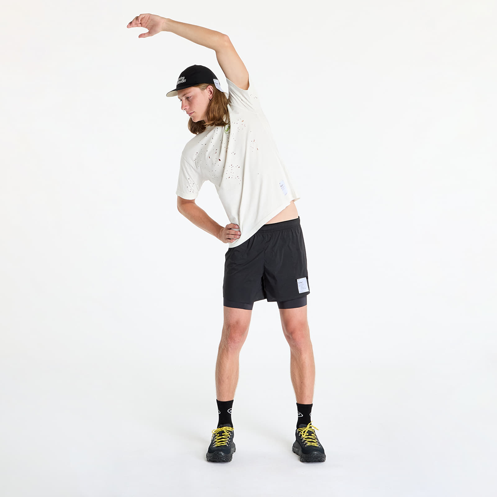 Krótkie spodnie Satisfy TechSilk 8 Shorts UNISEX Black
