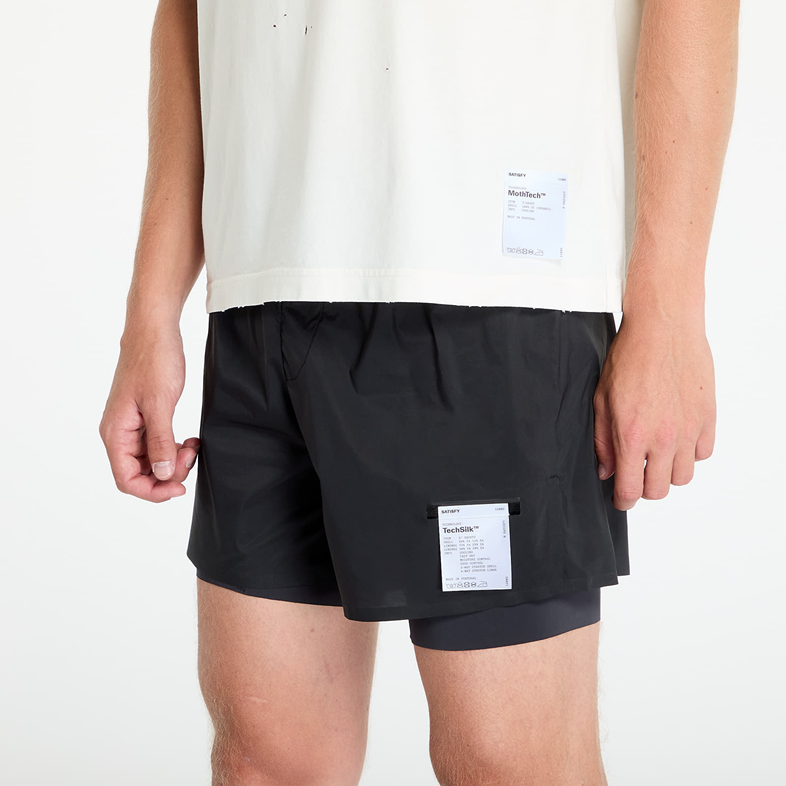 T-shirts för män Satisfy MothTech T-Shirt UNISEX Off-White
