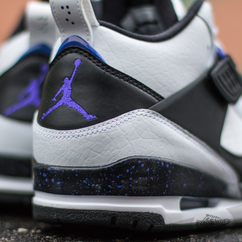 Herenschoenen Jordan Flight 45 White/Dark Concord-Black