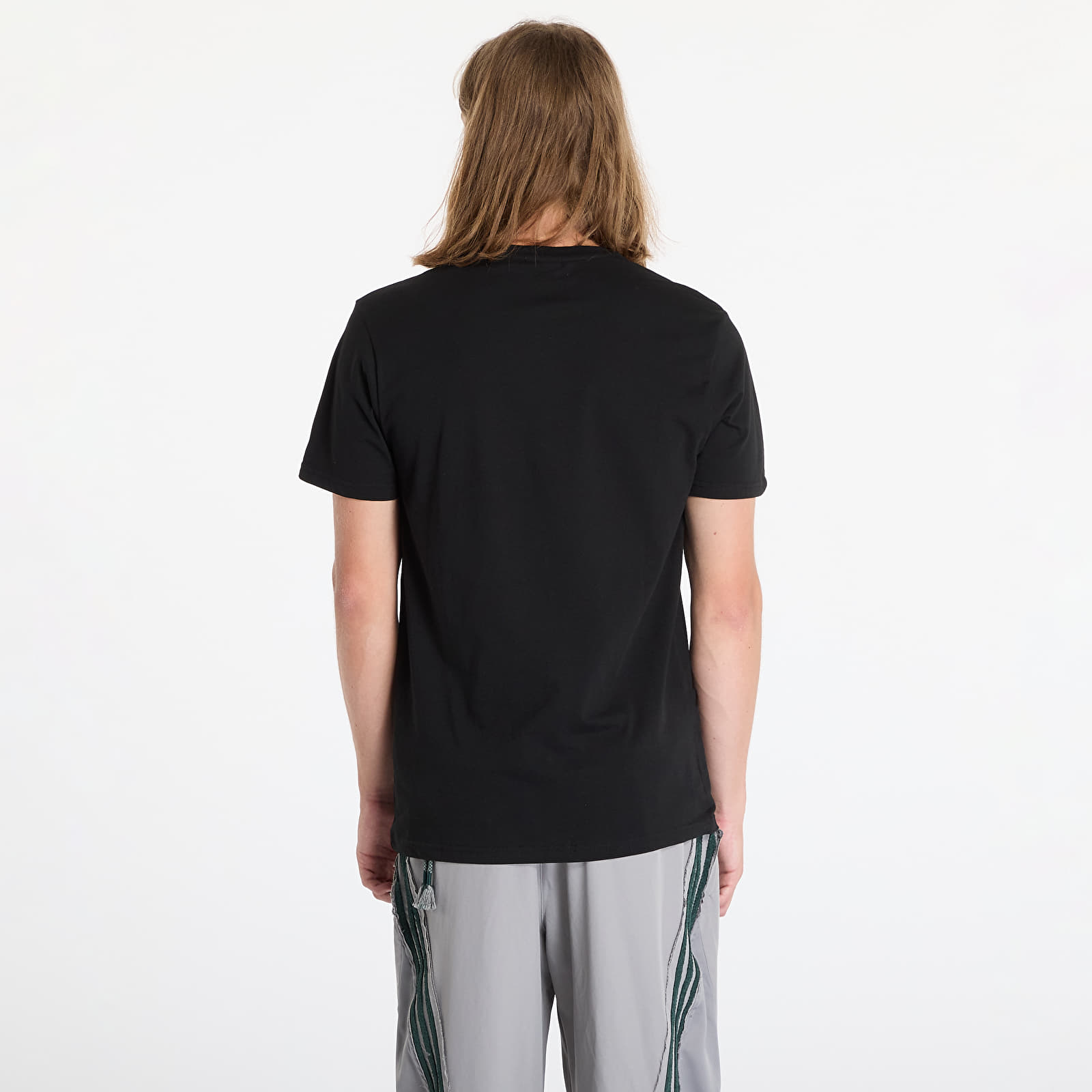 Koszulki New Era Essential Script Tee Black