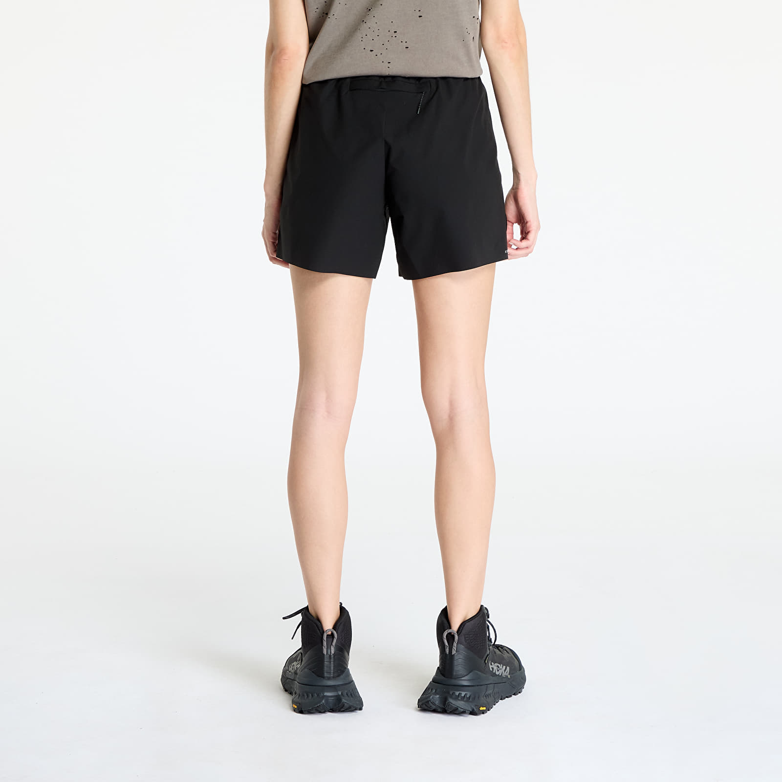 Shortsit Satisfy PeaceShell 5 Unlined Shorts UNISEX Black