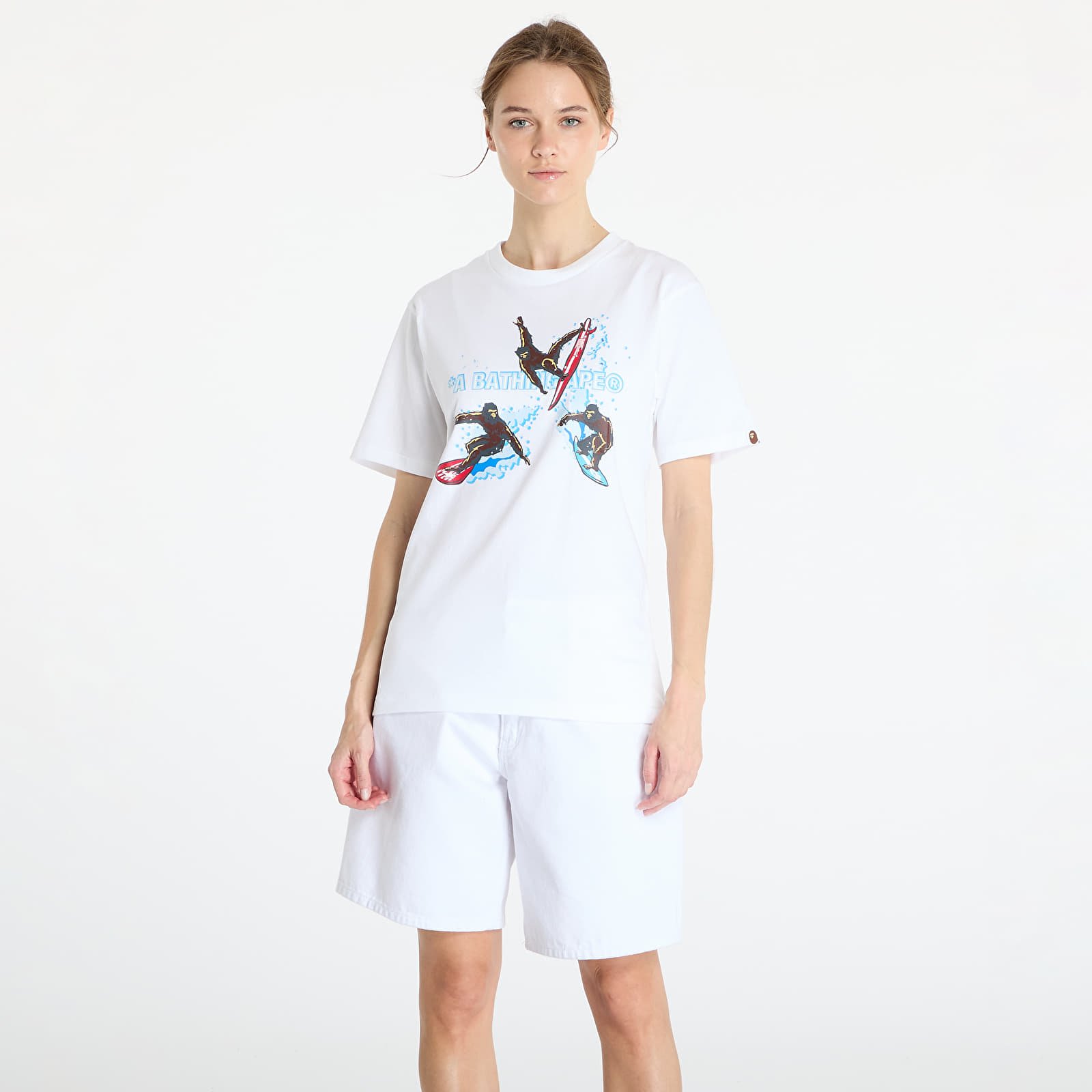 T-paidat A BATHING APE Surfing Apes Tee White