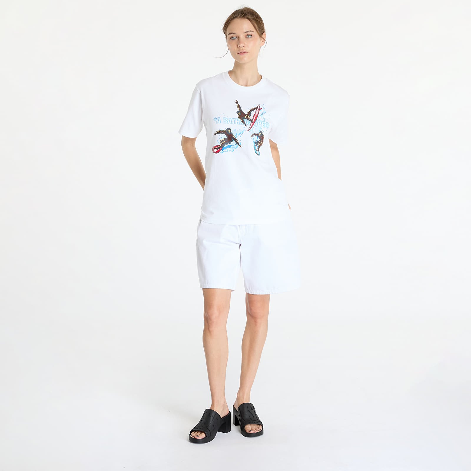 T-paidat A BATHING APE Surfing Apes Tee White