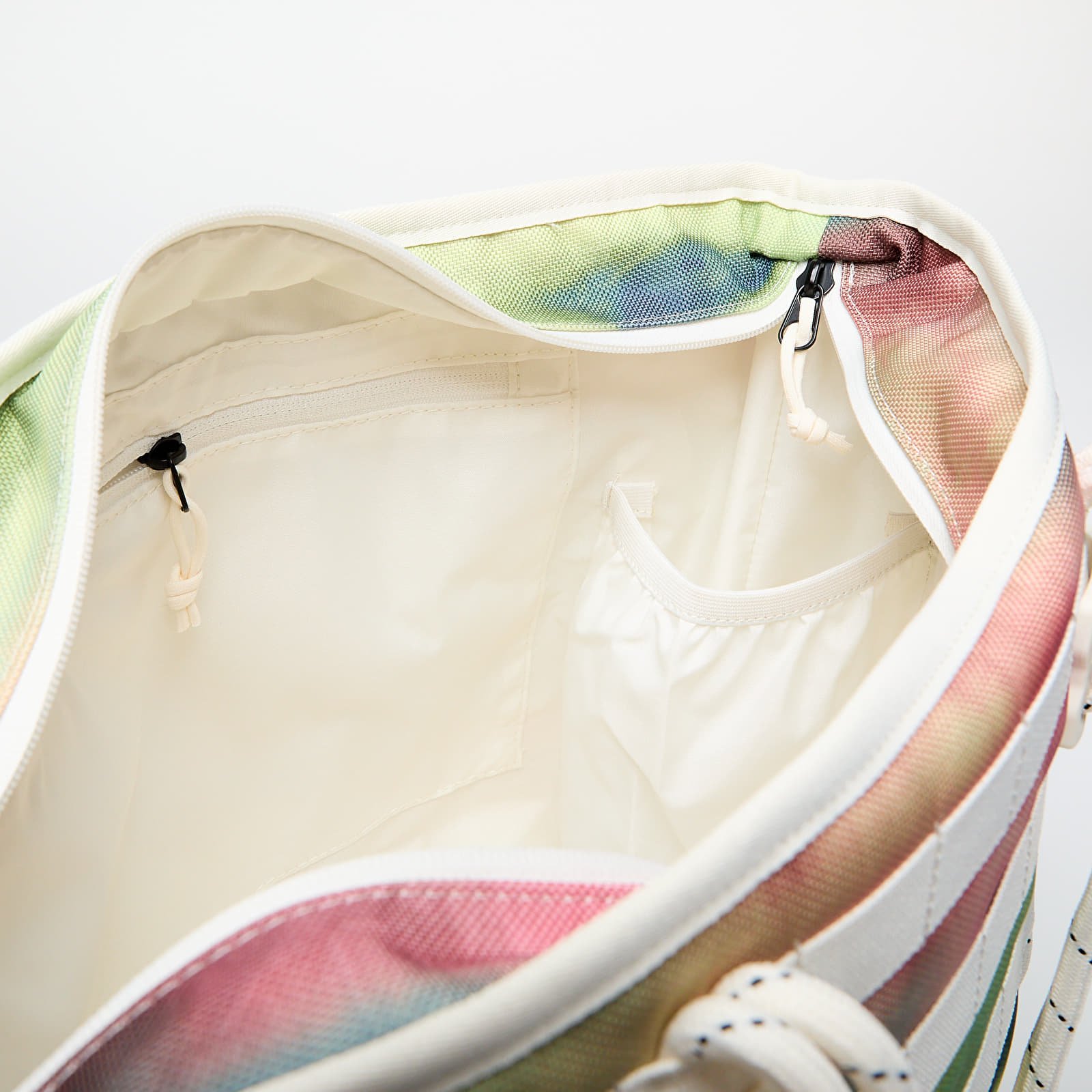 Rucksäcke und Taschen Nike Sportswear Women's Artist Collection RPM Tote Sail/ Sail/ Sail