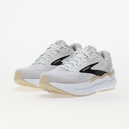 Brooks all white shoes shop