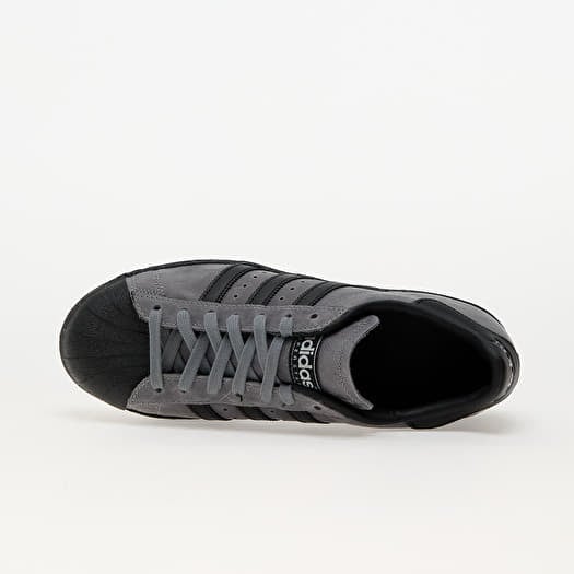 adidas Superstar 82