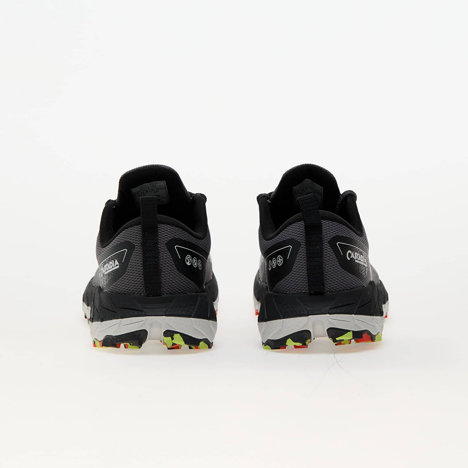Moški čevlji Brooks Cascadia 18 GTX M Black