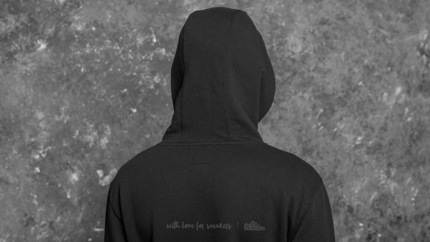 Peanuts vans hoodie deals