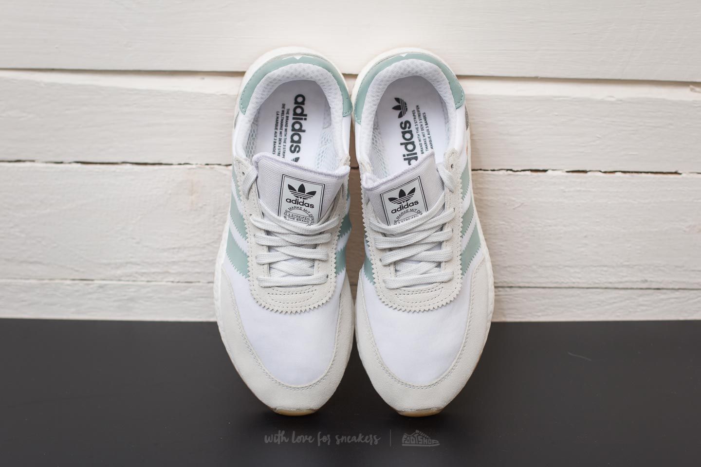 Women's shoes adidas Iniki Runner W Ftw White/ Tactile Green/ Gum