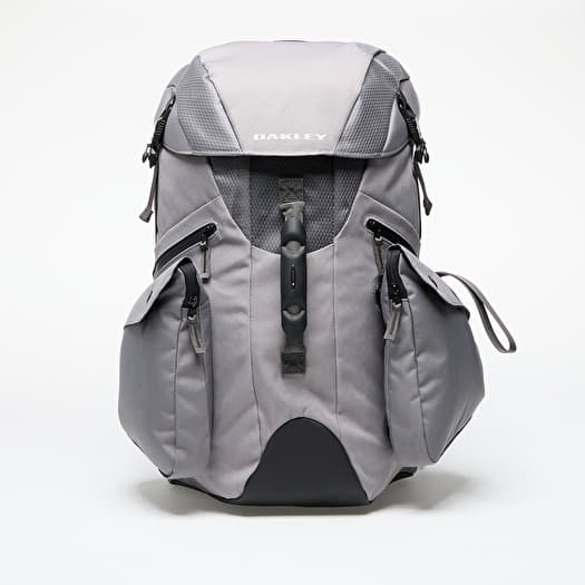 Oakley Latitude Flex Pack Granite Grey | Footshop