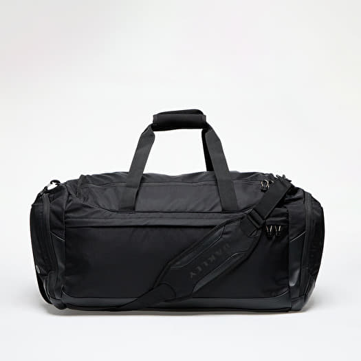 OAKLEY Tactical Duffle Shoulder Bag ブラック OAKLEY Tactical Duffle Shoulder Bag ブラック - メルカリ