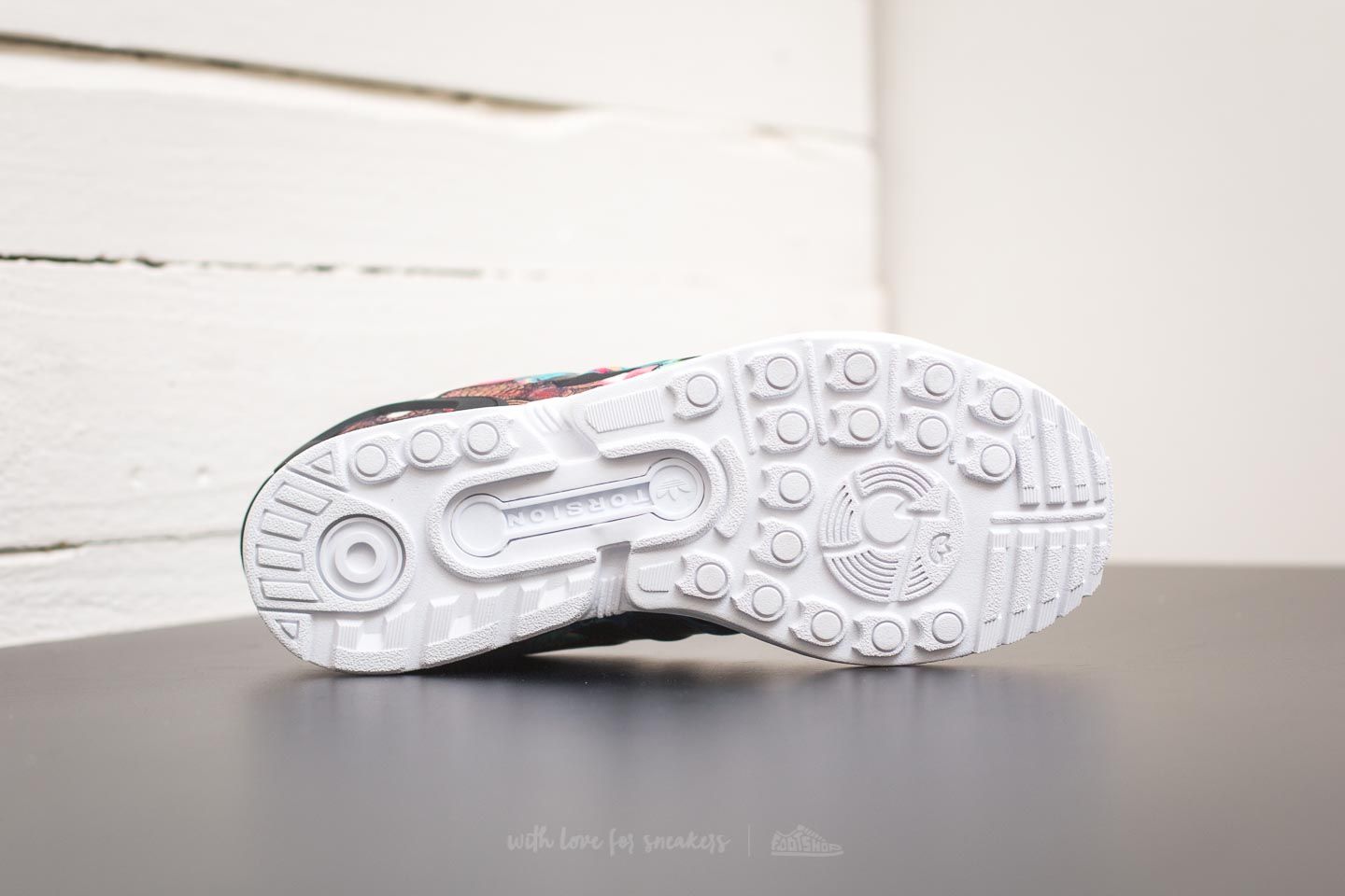 Women's shoes adidas ZX Flux W Core Black/ Core Black/ Ftw White | Footshop