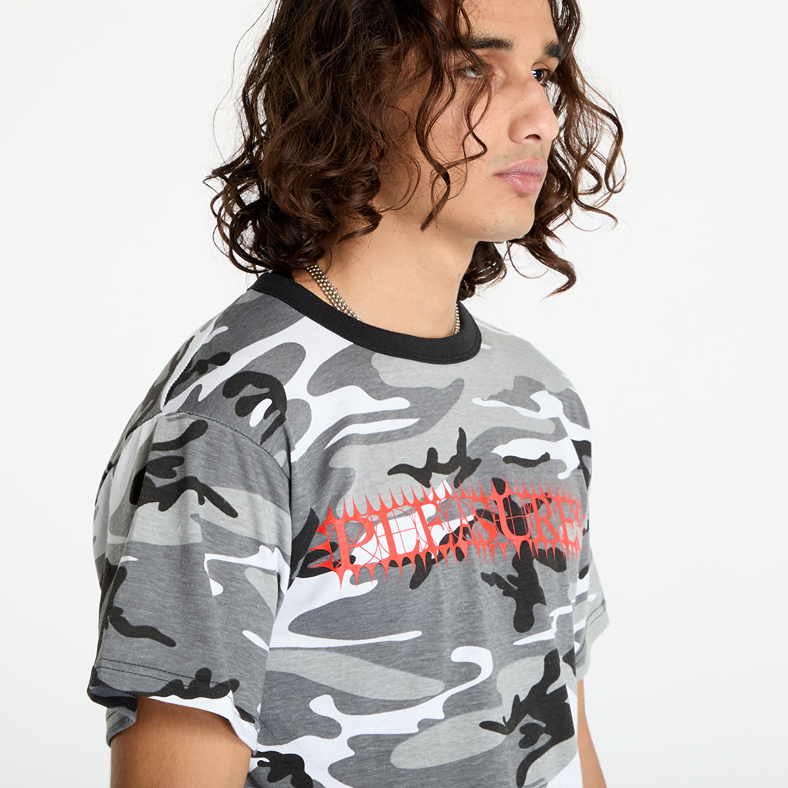 T-Shirts PLEASURES Spike T-Shirt Camo