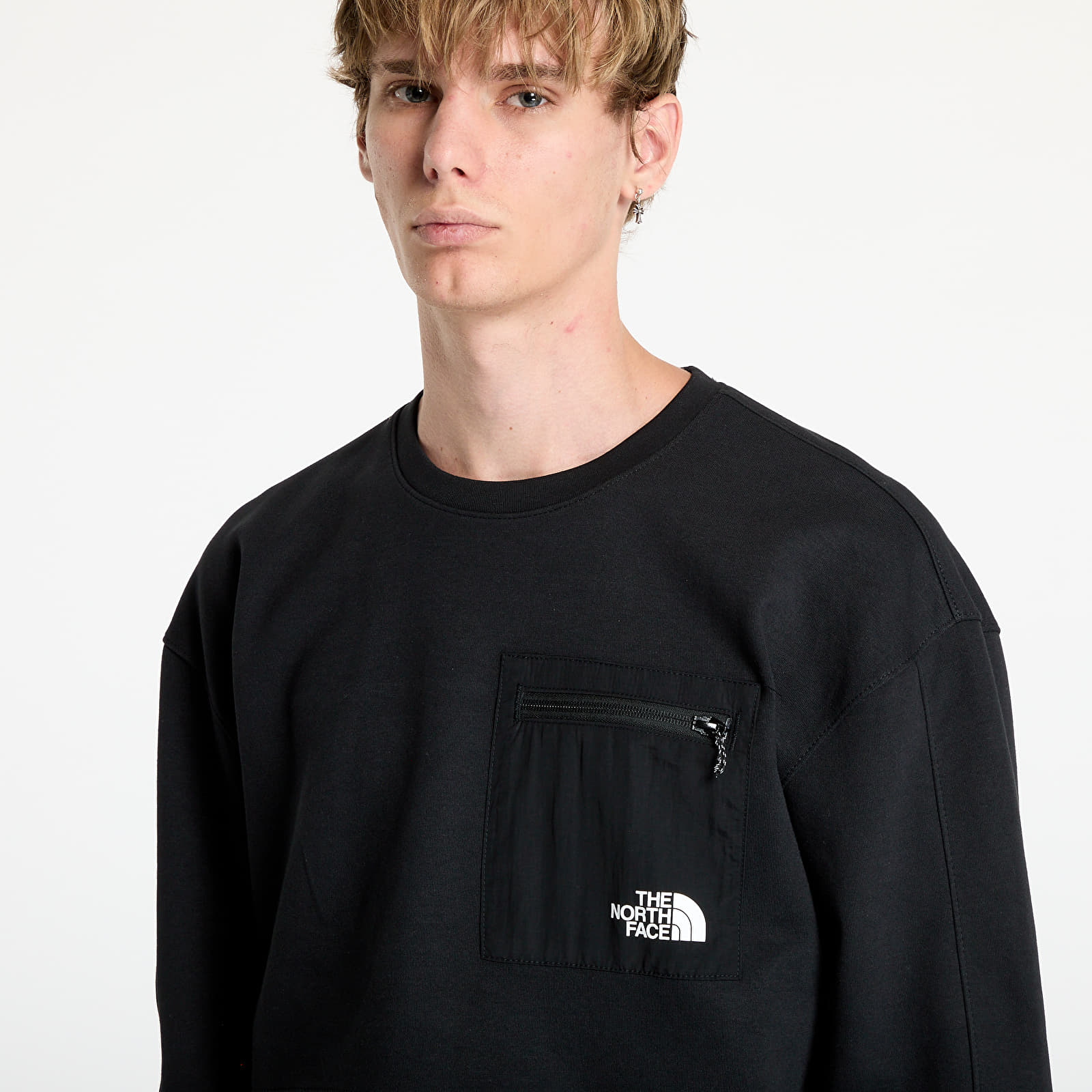Pulóverek The North Face Tnf Tech Crew Tnf Black