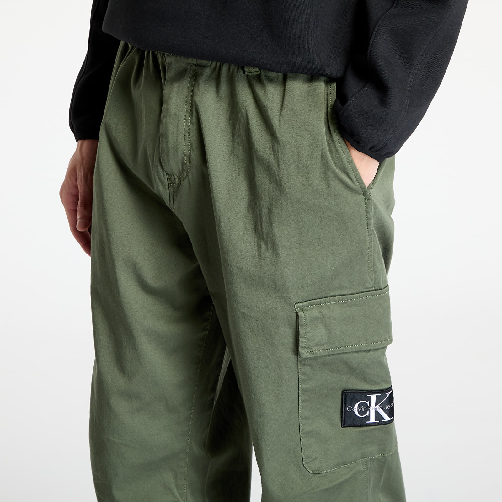 Pantaloni și blugi Calvin Klein Jeans Essential Regular Ca Green