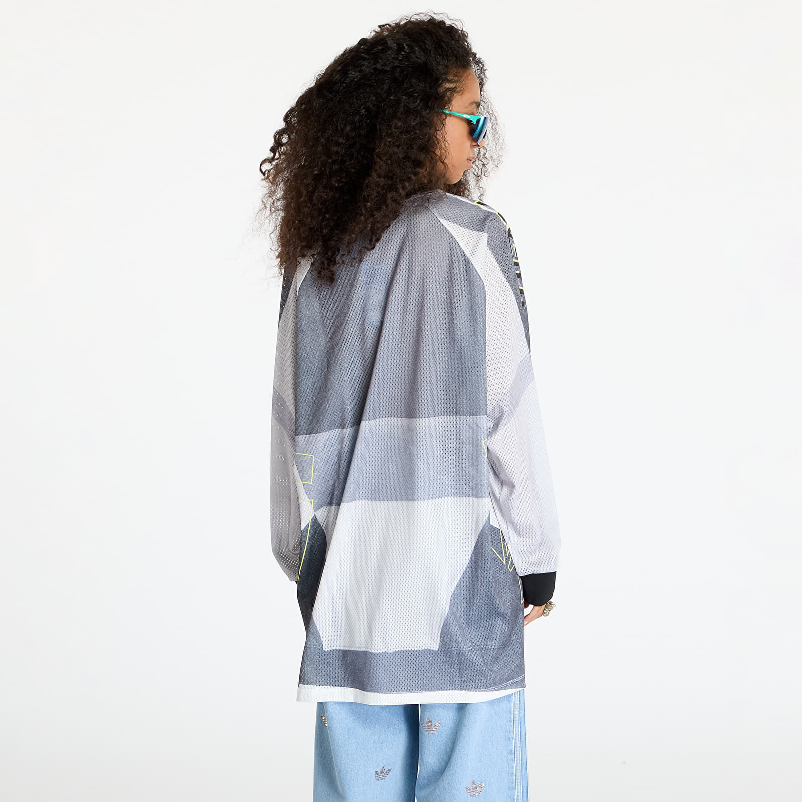 Camisetas de mujer adidas adilenium Oversized Graphic Mesh Long Sleeve Tee