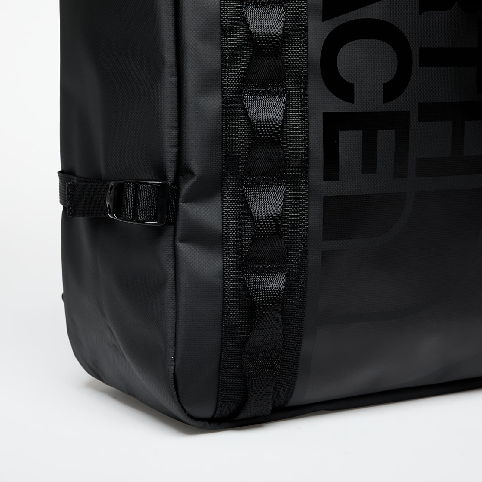 North face fuse box black sales