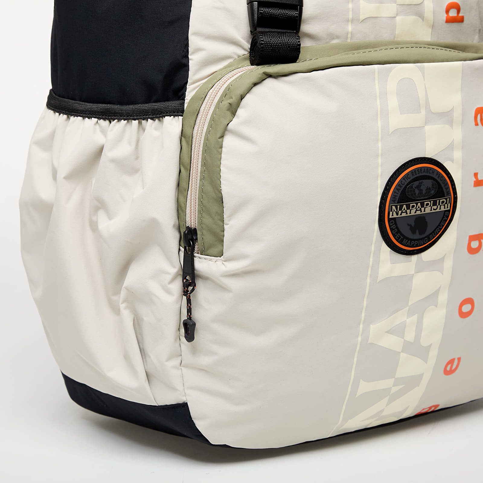 Hátizsákok Napapijri Curver Backpack Beige/ Silver
