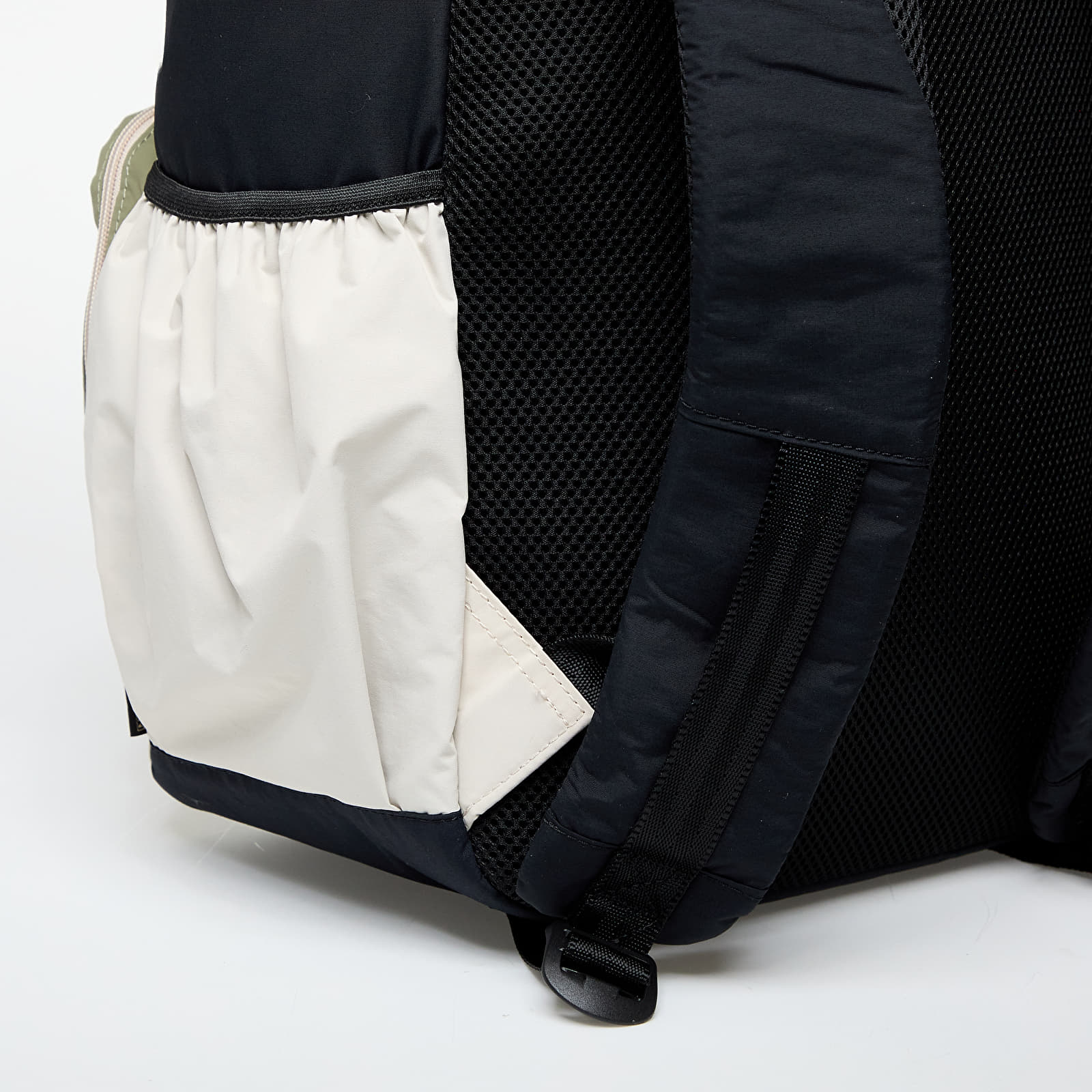 Hátizsákok Napapijri Curver Backpack Beige/ Silver