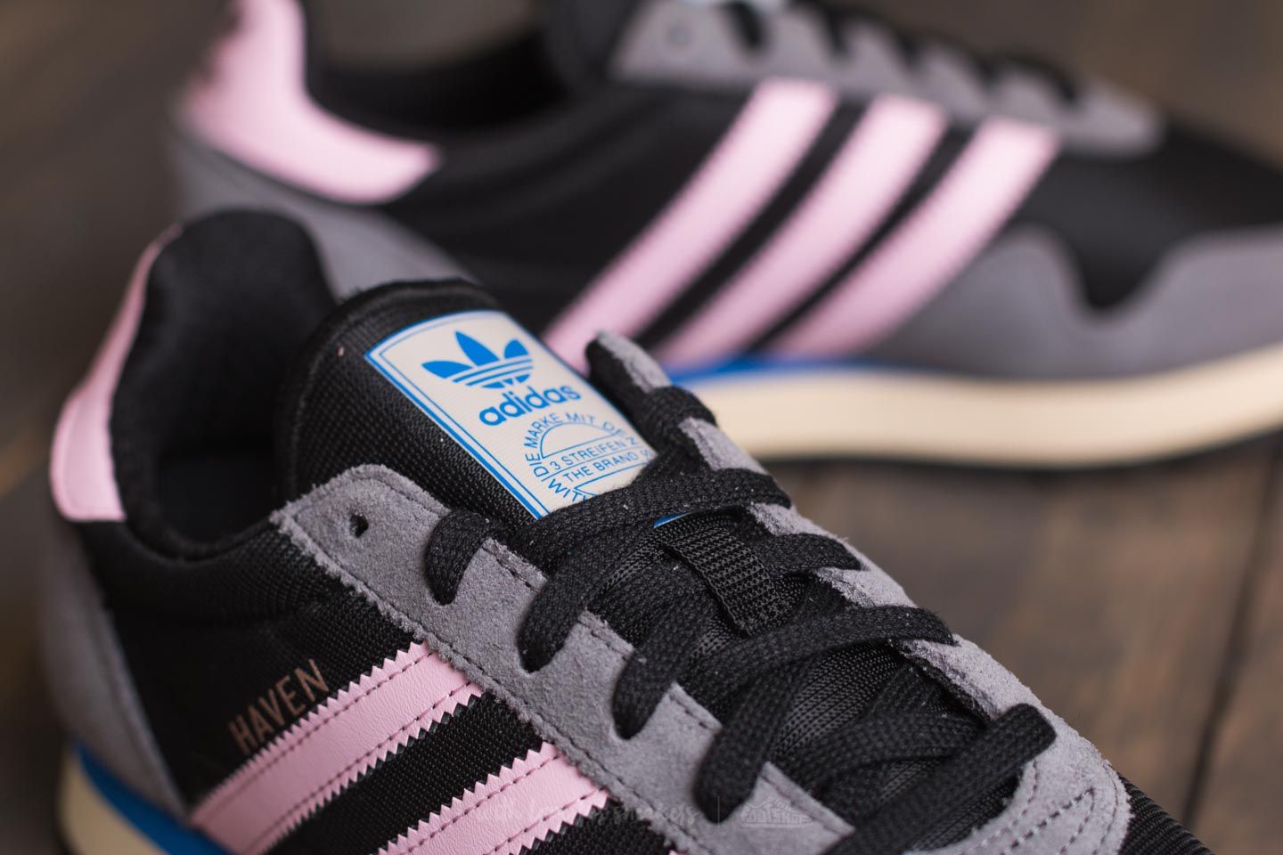 Adidas outlet haven pink