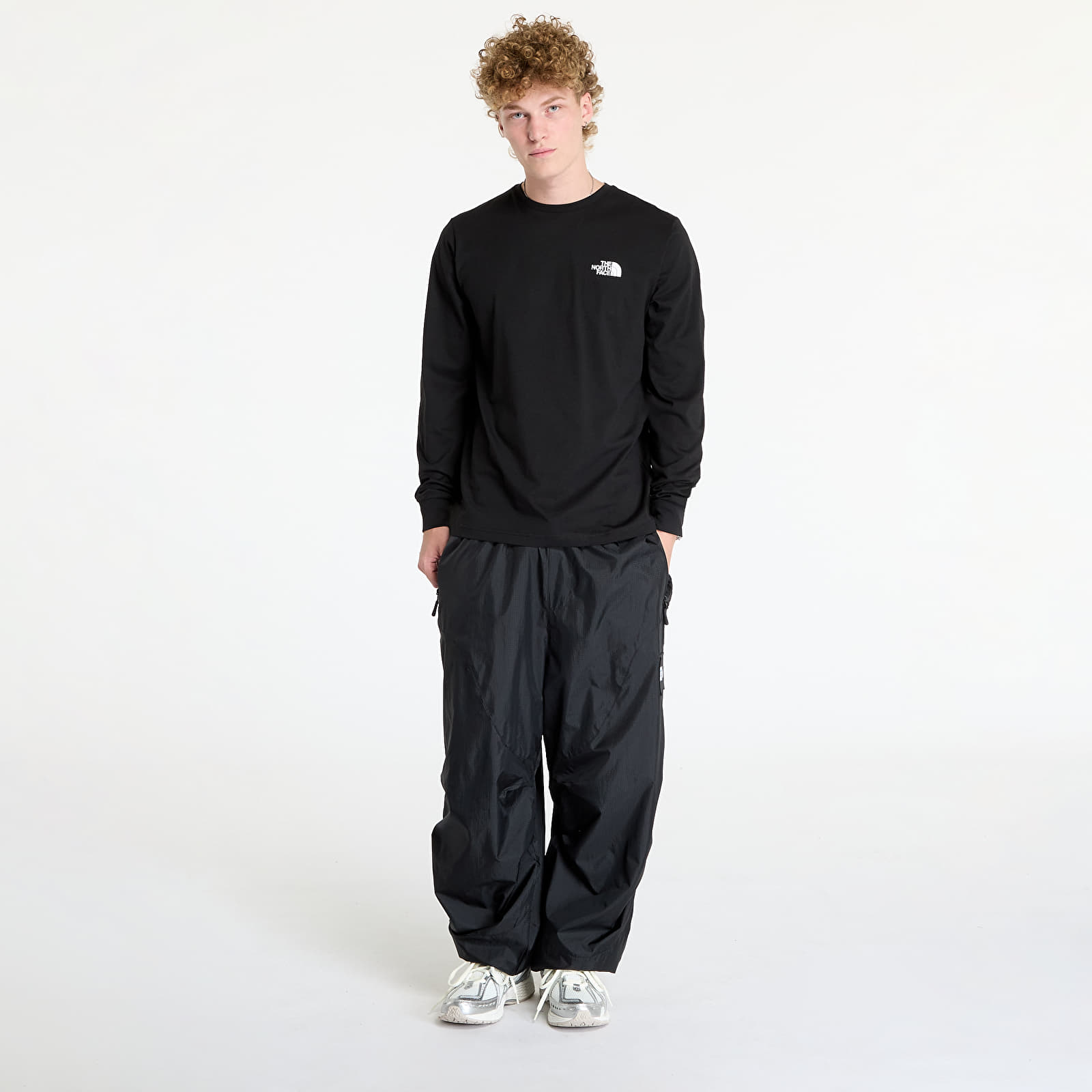 T-shirty męskie The North Face Long Sleeve Box Tee Tnf Black