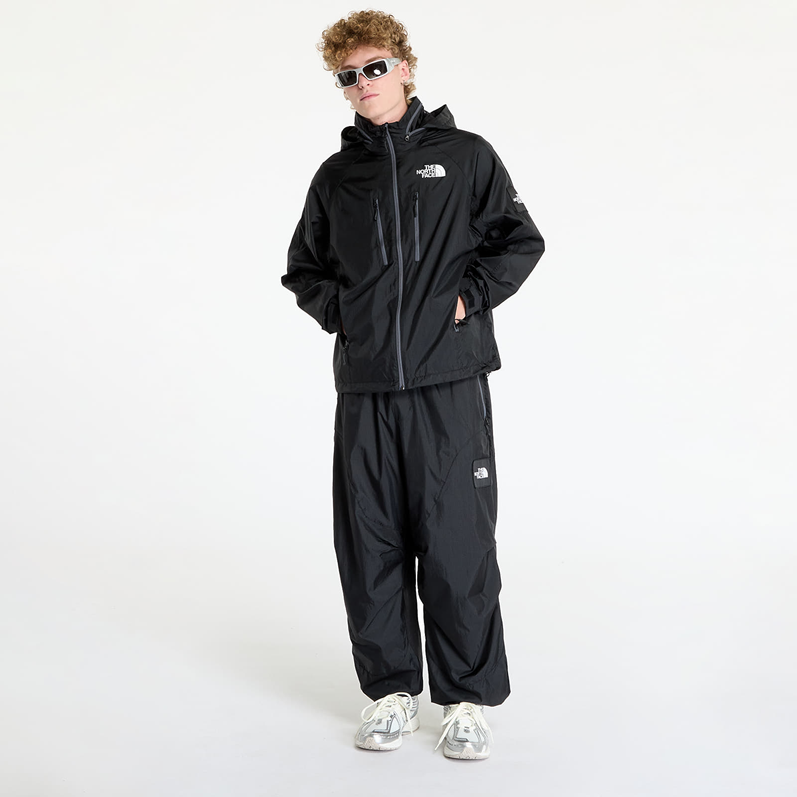 Men s windbreakers The North Face M Tnf x Yinka Ilori Windshell Jacket Tnf Black Footshop