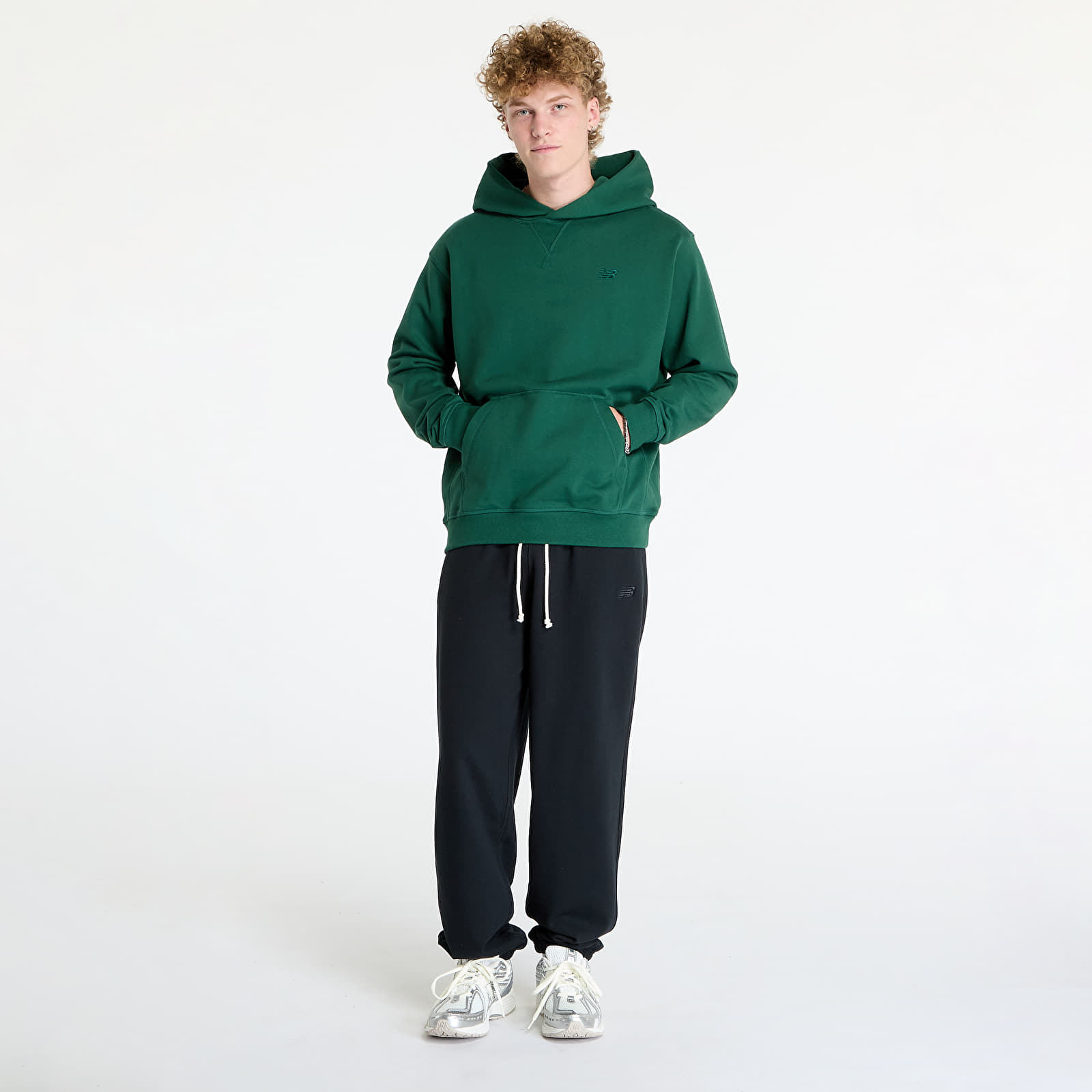 Sweatjacken und Sweatshirts New Balance Athletics French Terry Hoodie Nightwatch Green