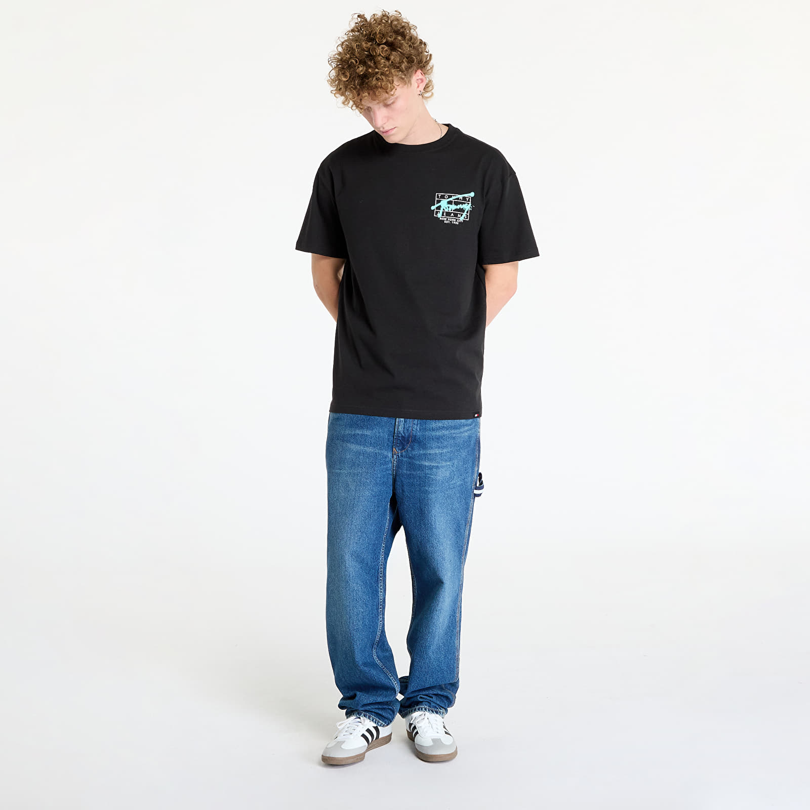 Tričká Tommy Jeans Regular Short-Sleeve Spray Tee Black