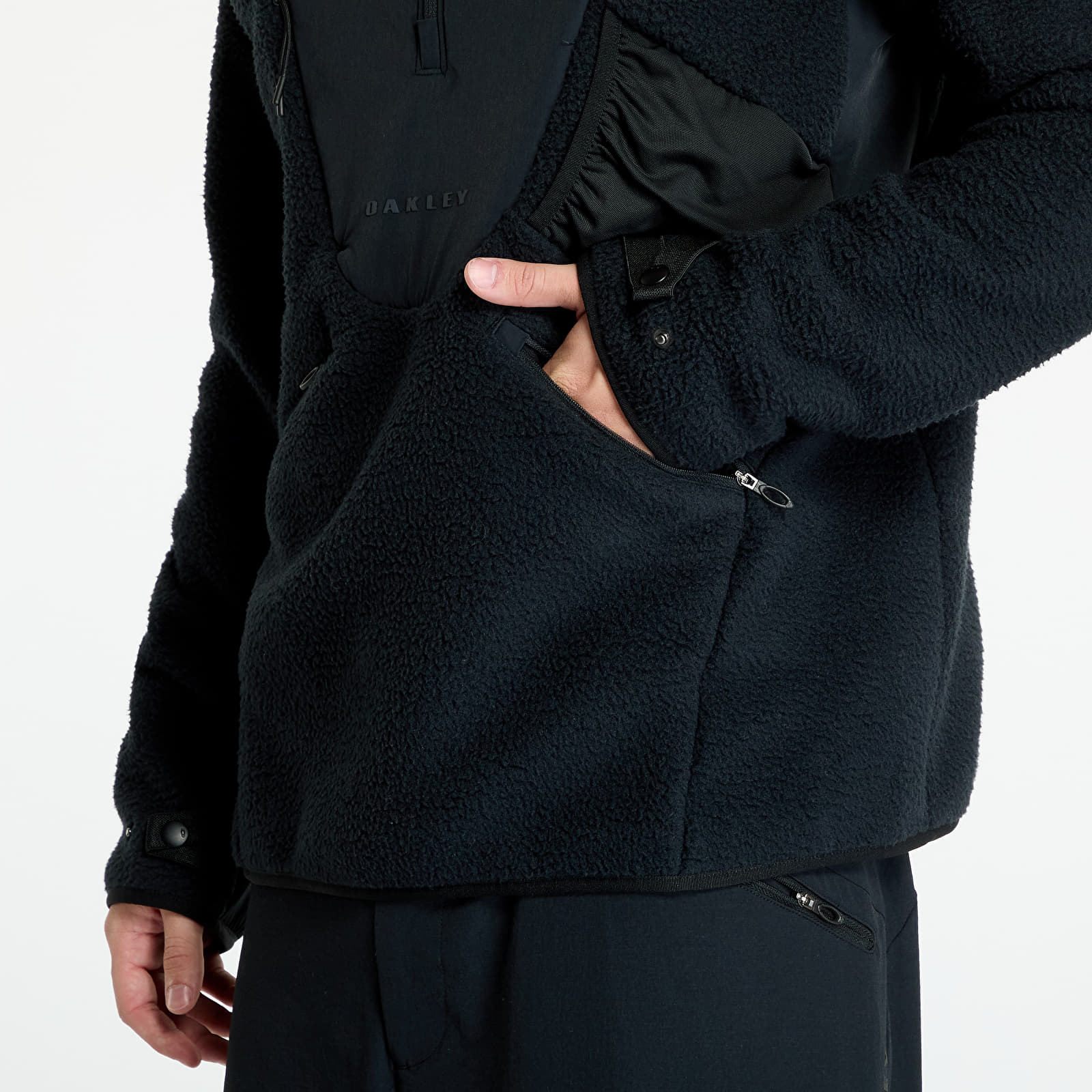 Sweatjacken und Sweatshirts Oakley Latitude Flex Sherpa Blackout