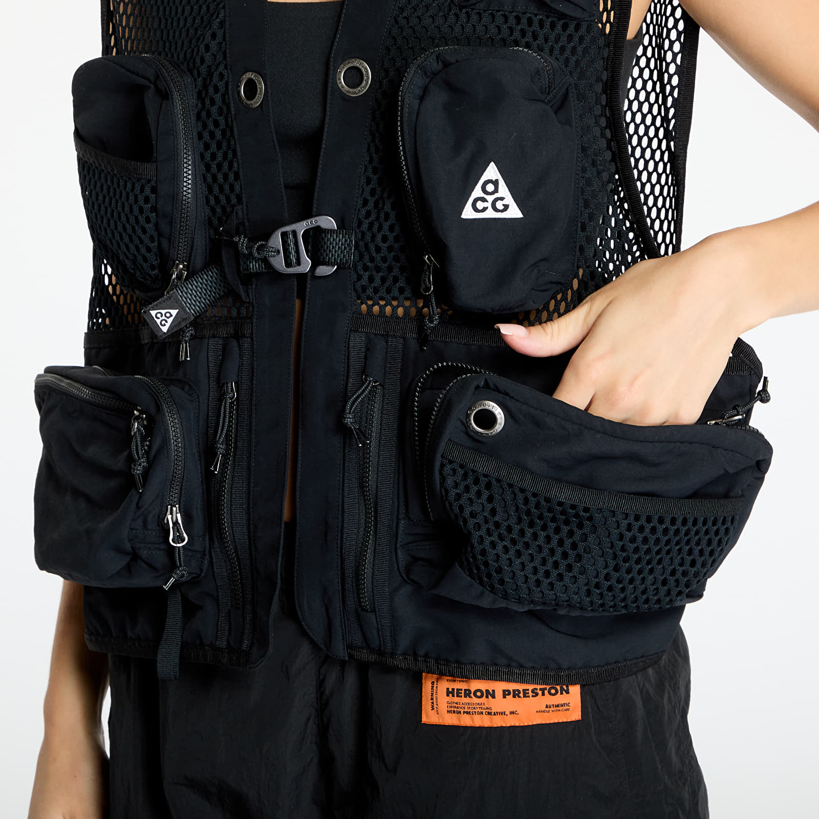 Vestes Nike ACG Buttles Vest UNISEX Black/ Summit White/ Summit White